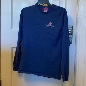 Long sleeve shirt.
